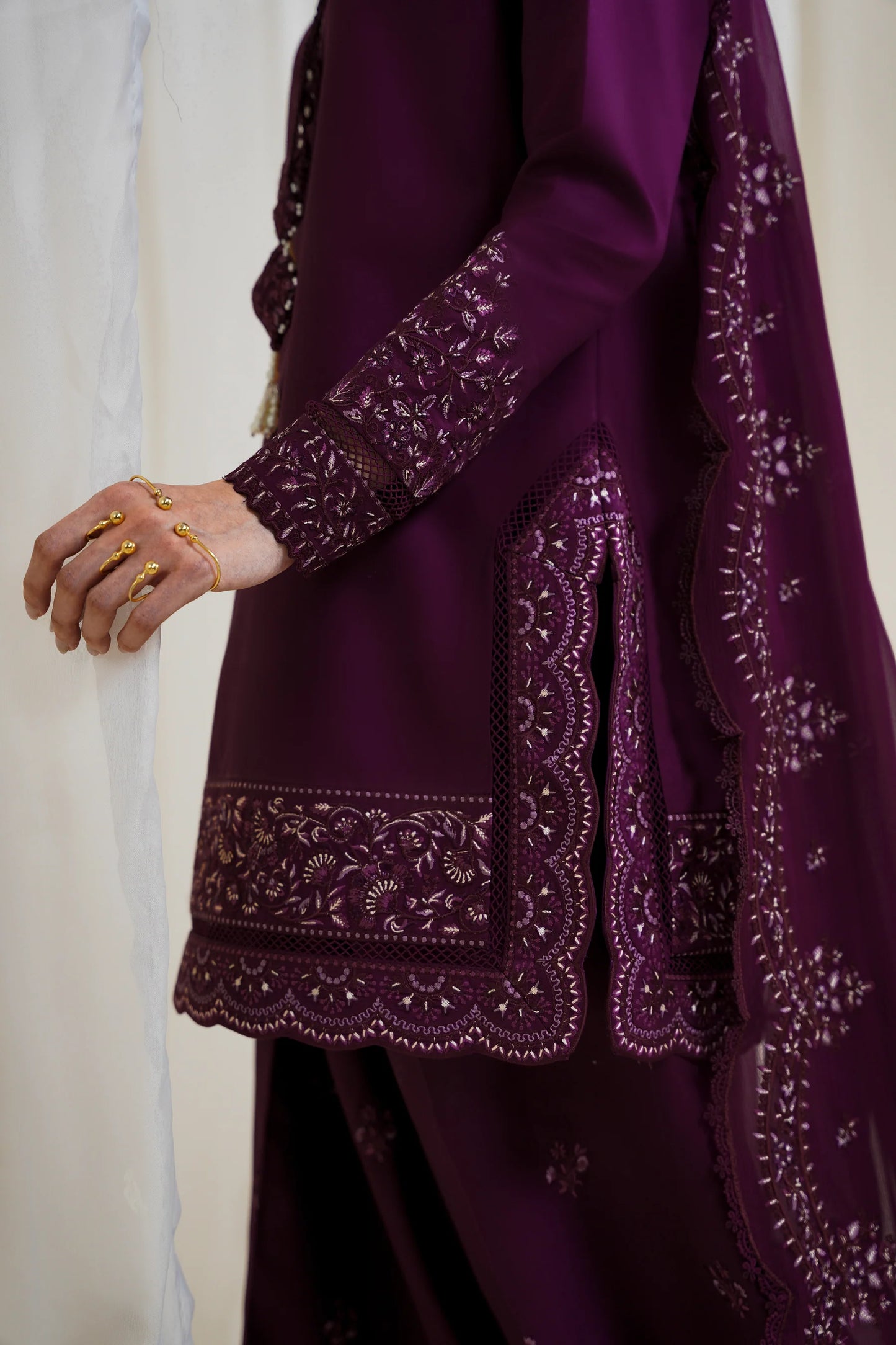 BURGUNDY PLUM FARSHI LUXURY EMBROIDERED 3PCS SET NPA3-25425 (EID 2025 READY TO WEAR) | ZAIB