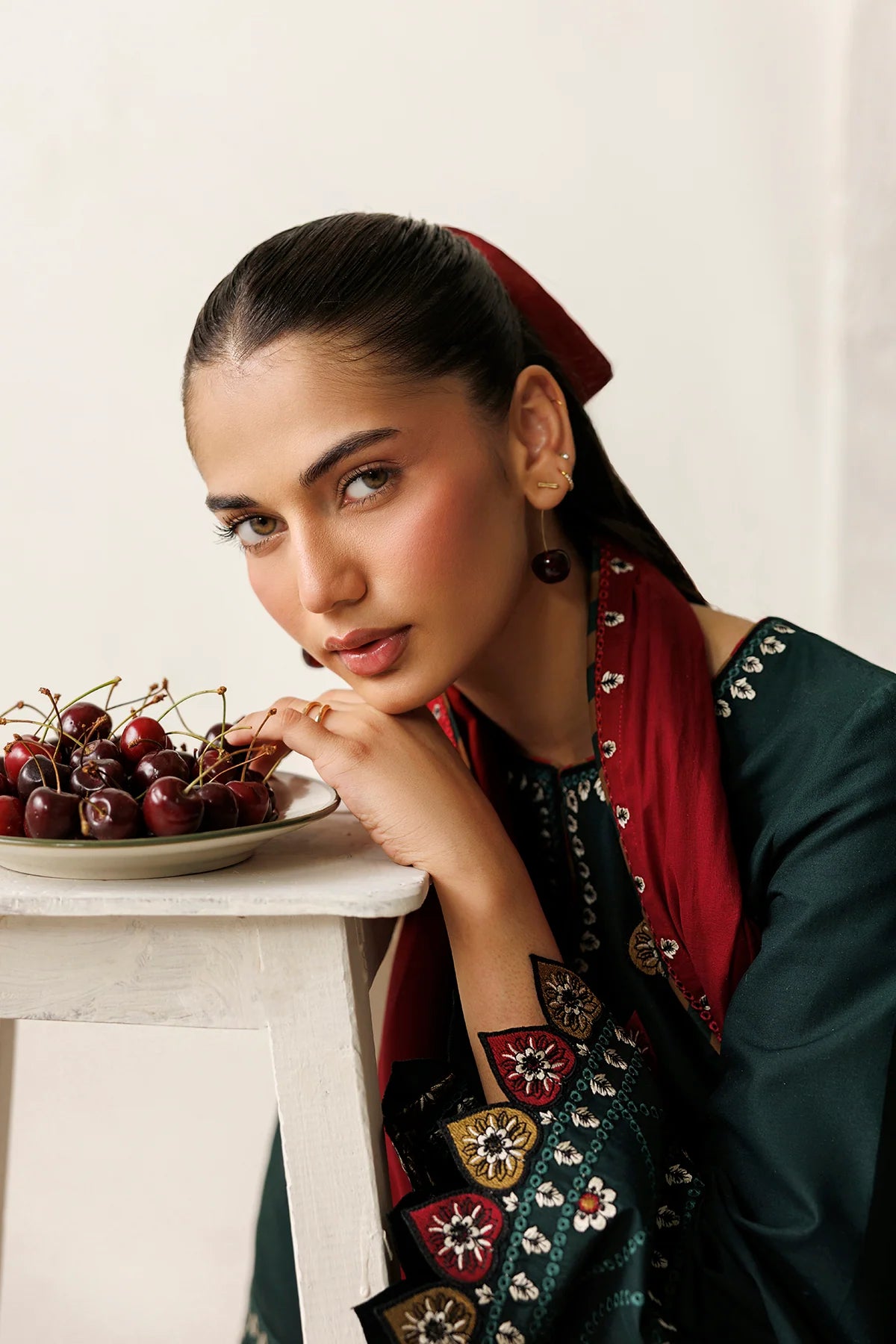 EMBROIDERED LAWN USE-9395 | New Arrivals | Jazmin