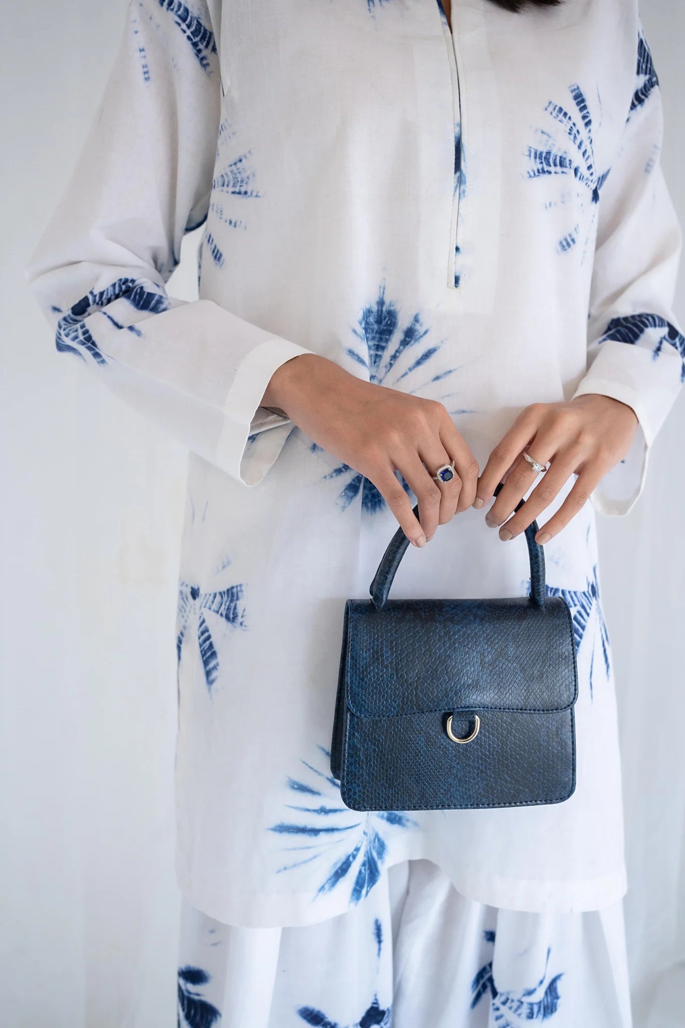 Blue Breeze | Ru Studio