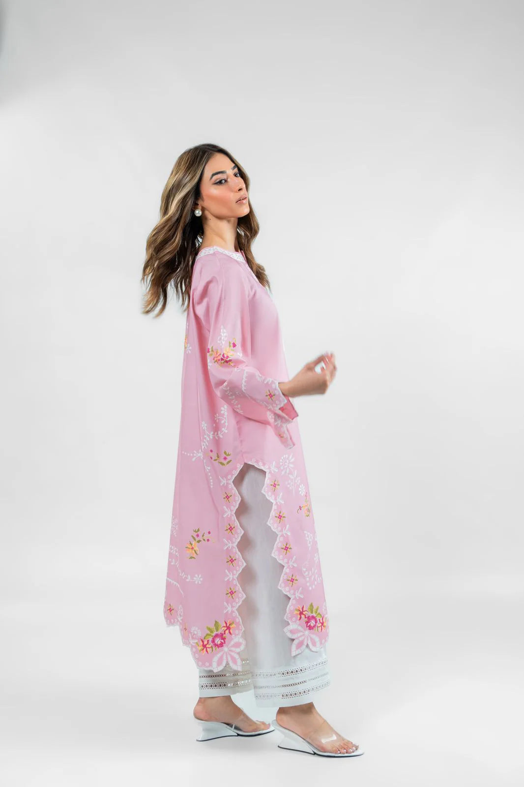 Hania (A) | BARAÉ KHANOM