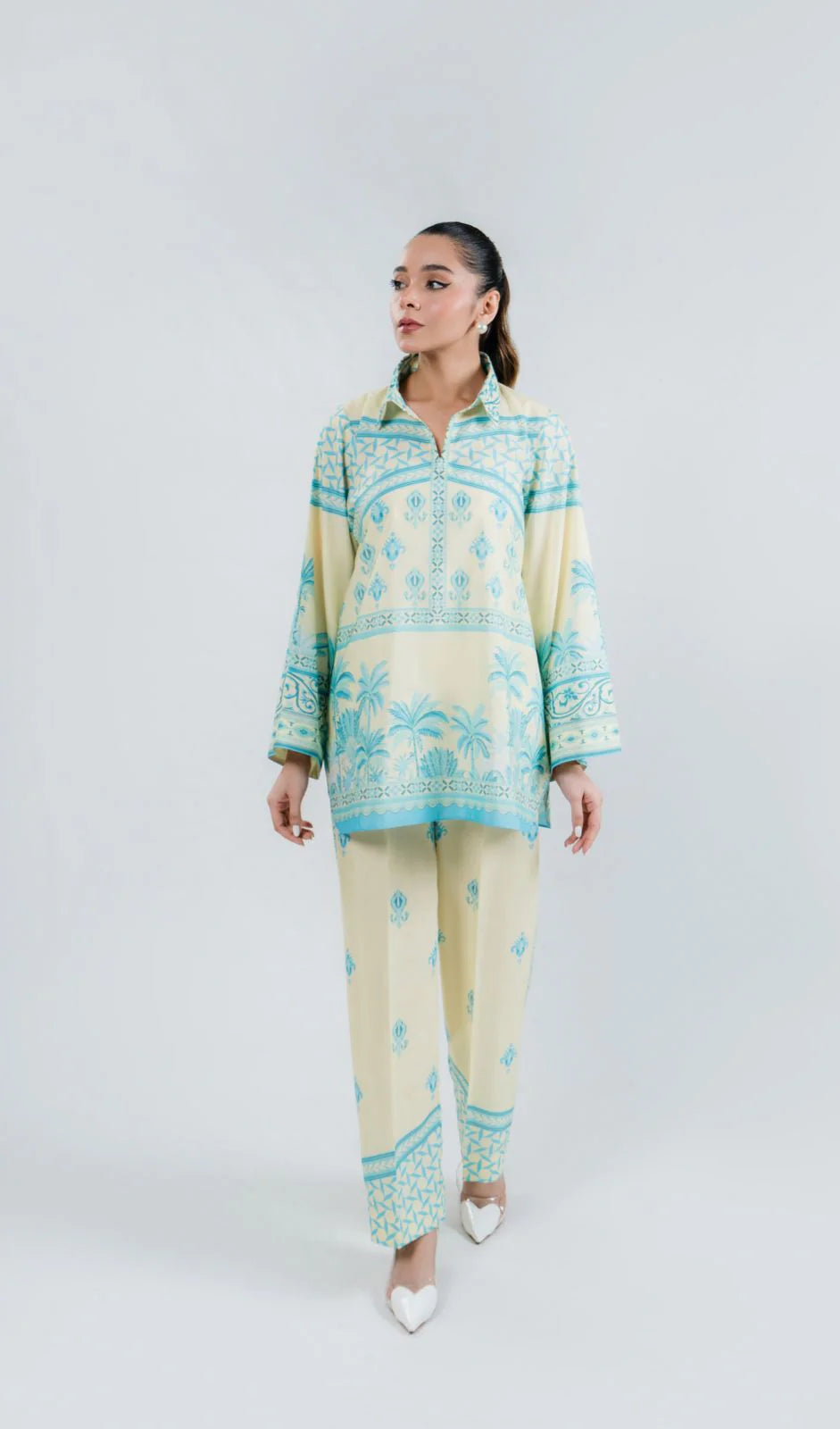 Rita (B) | BARAÉ KHANOM