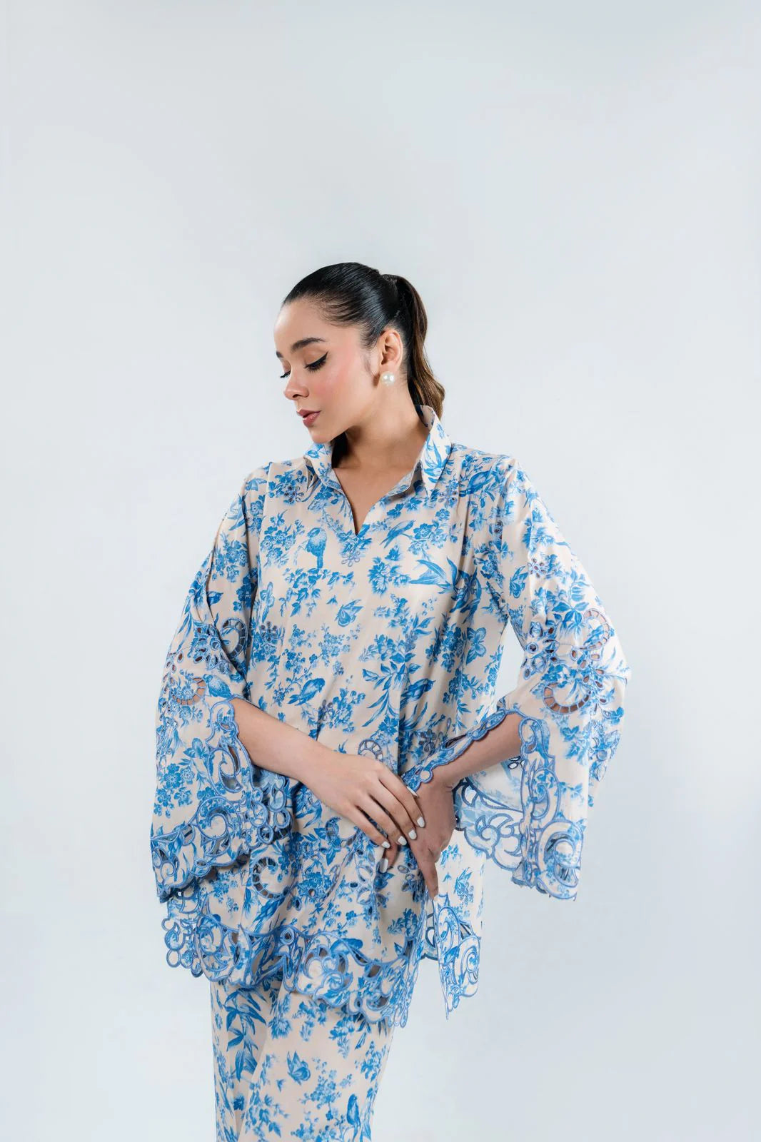 Esma A | BARAÉ KHANOM