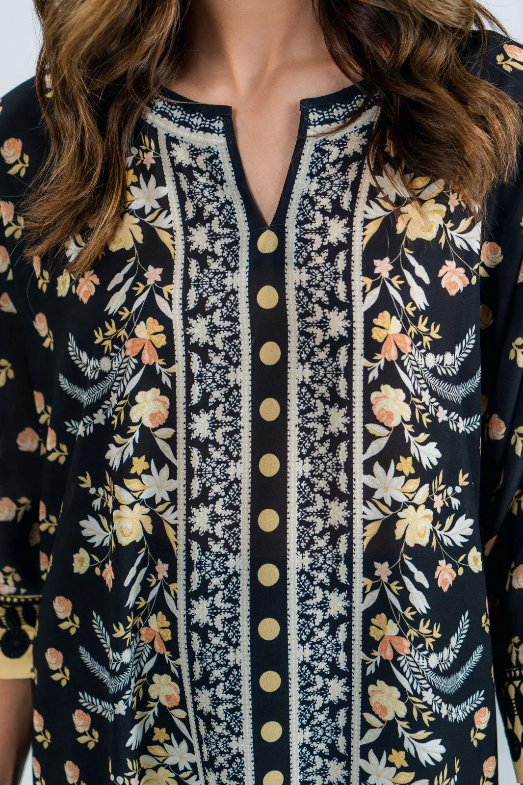 Neda (A) | BARAÉ KHANOM