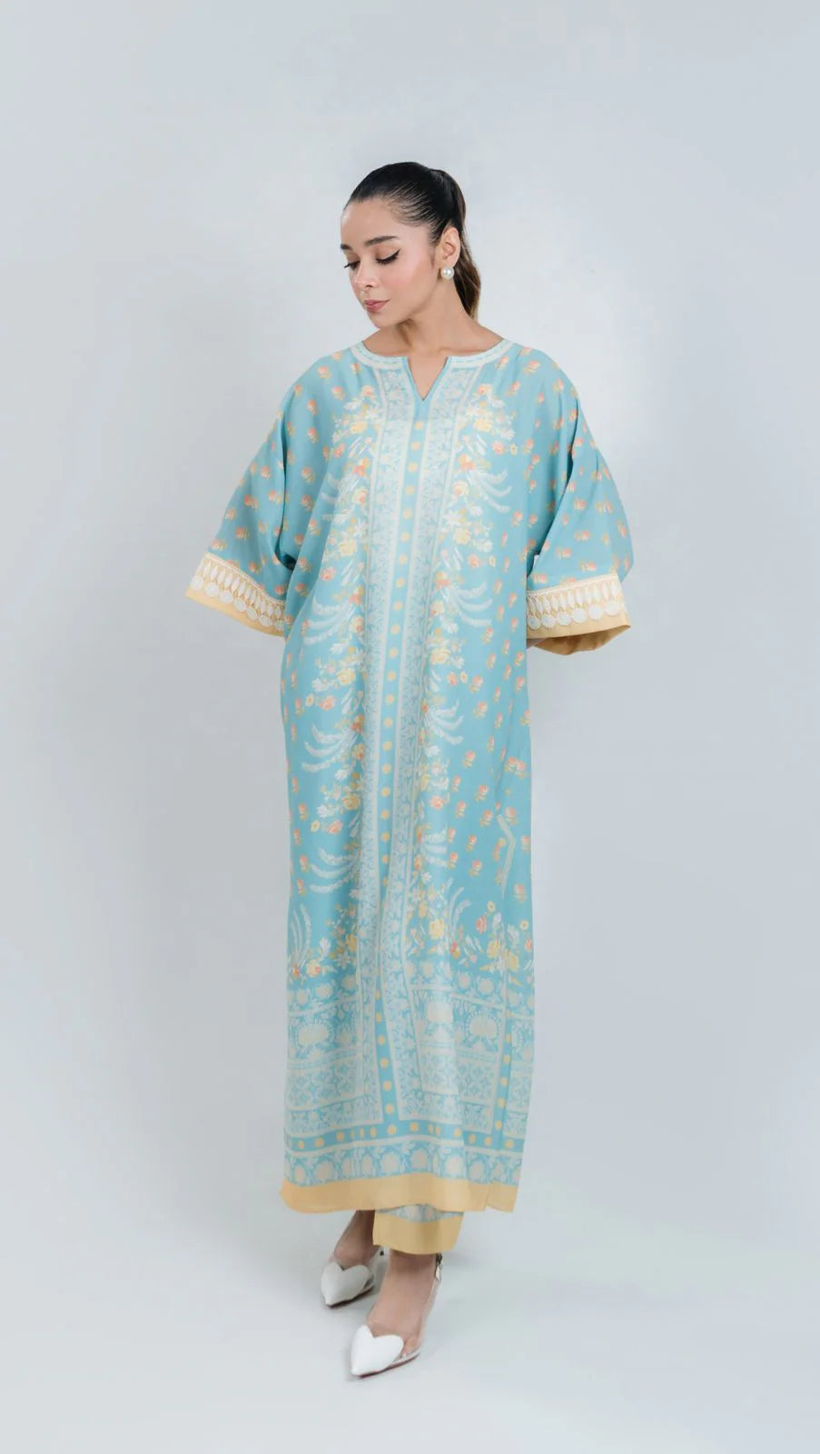 Neda (B) | BARAÉ KHANOM