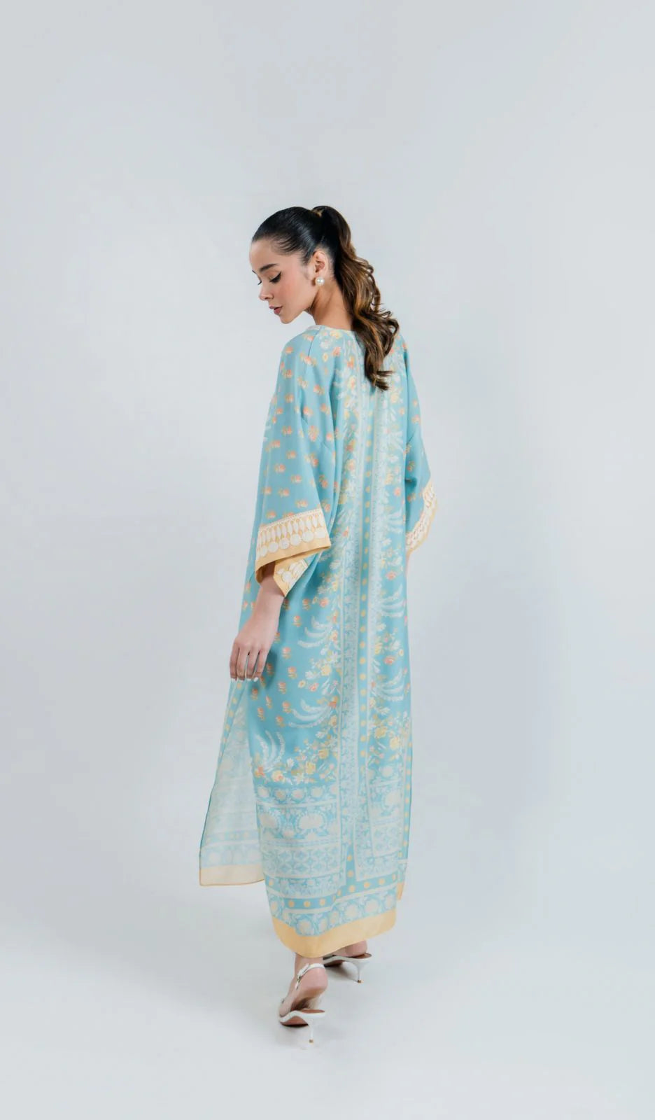 Neda (B) | BARAÉ KHANOM