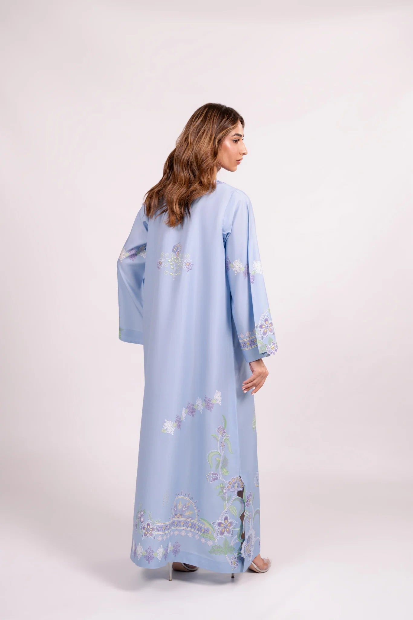Haya A | BARAÉ KHANOM