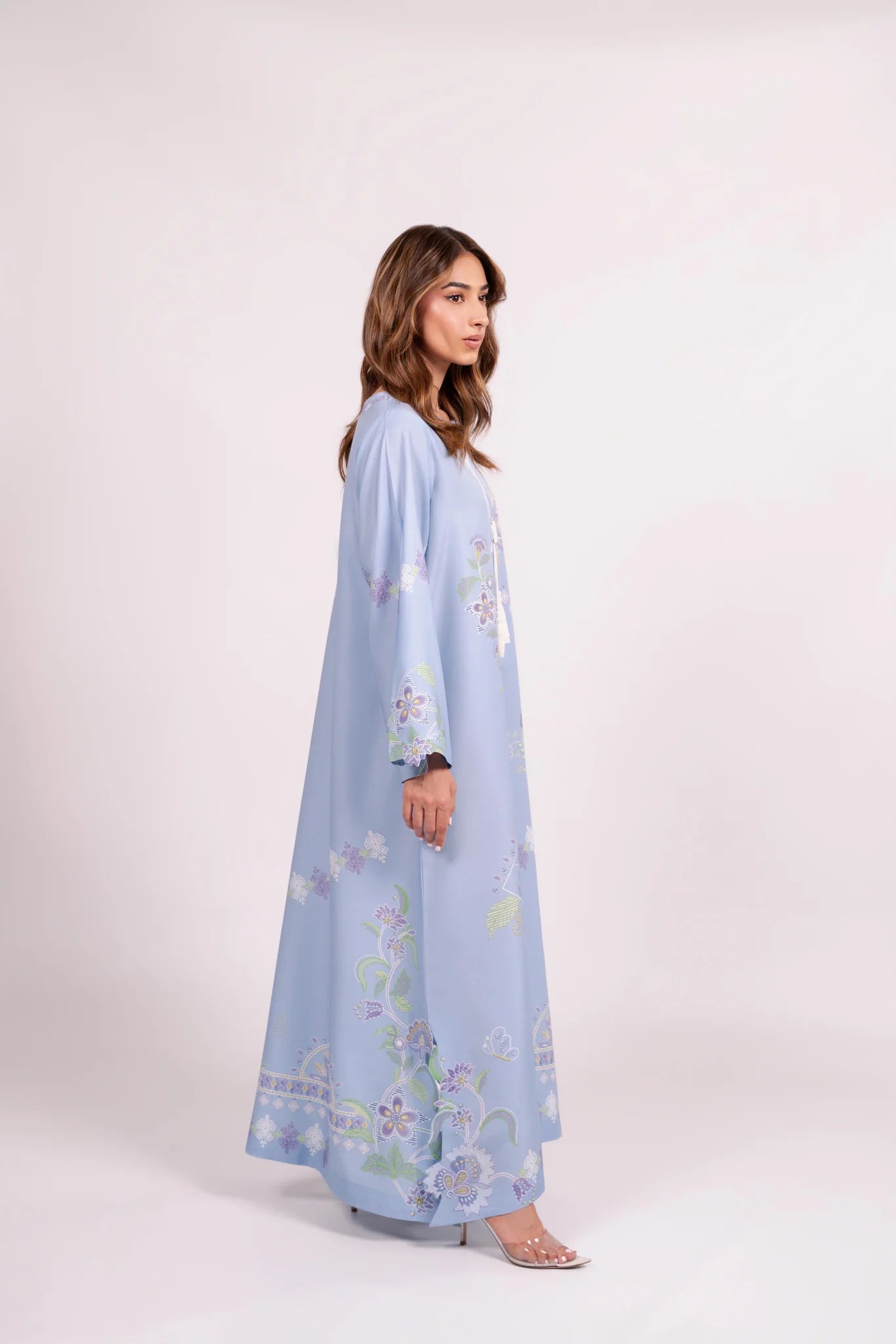 Haya A | BARAÉ KHANOM