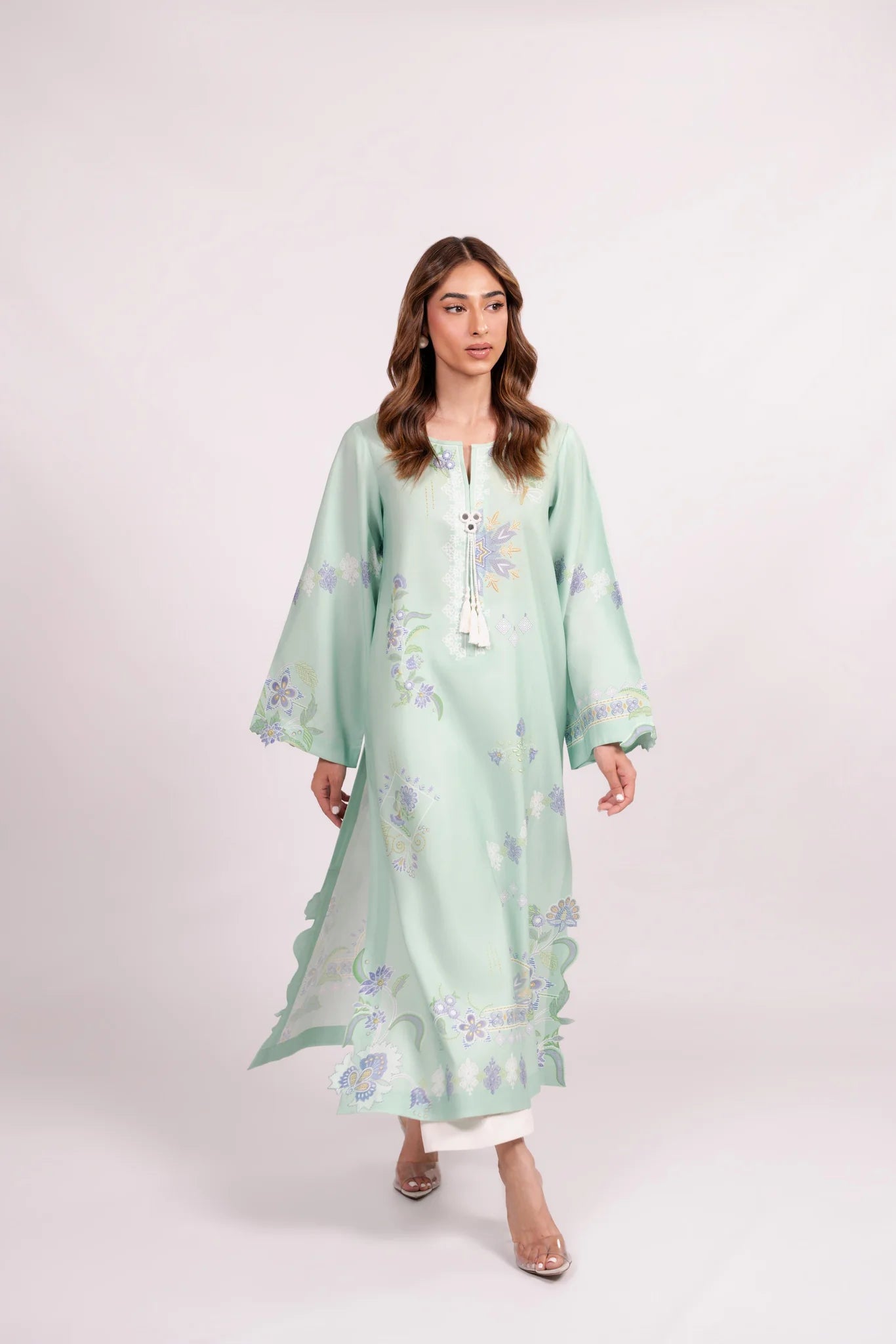 Afshin A | BARAÉ KHANOM