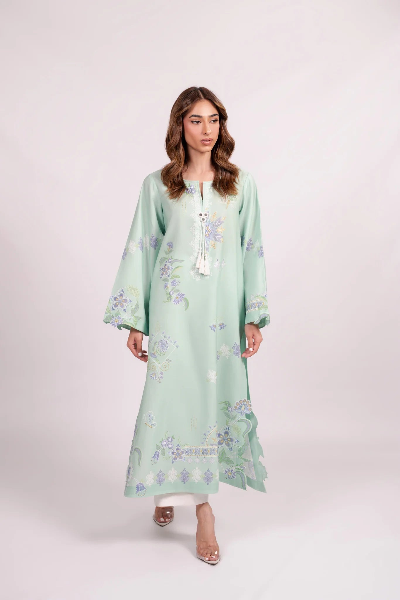 Afshin A | BARAÉ KHANOM