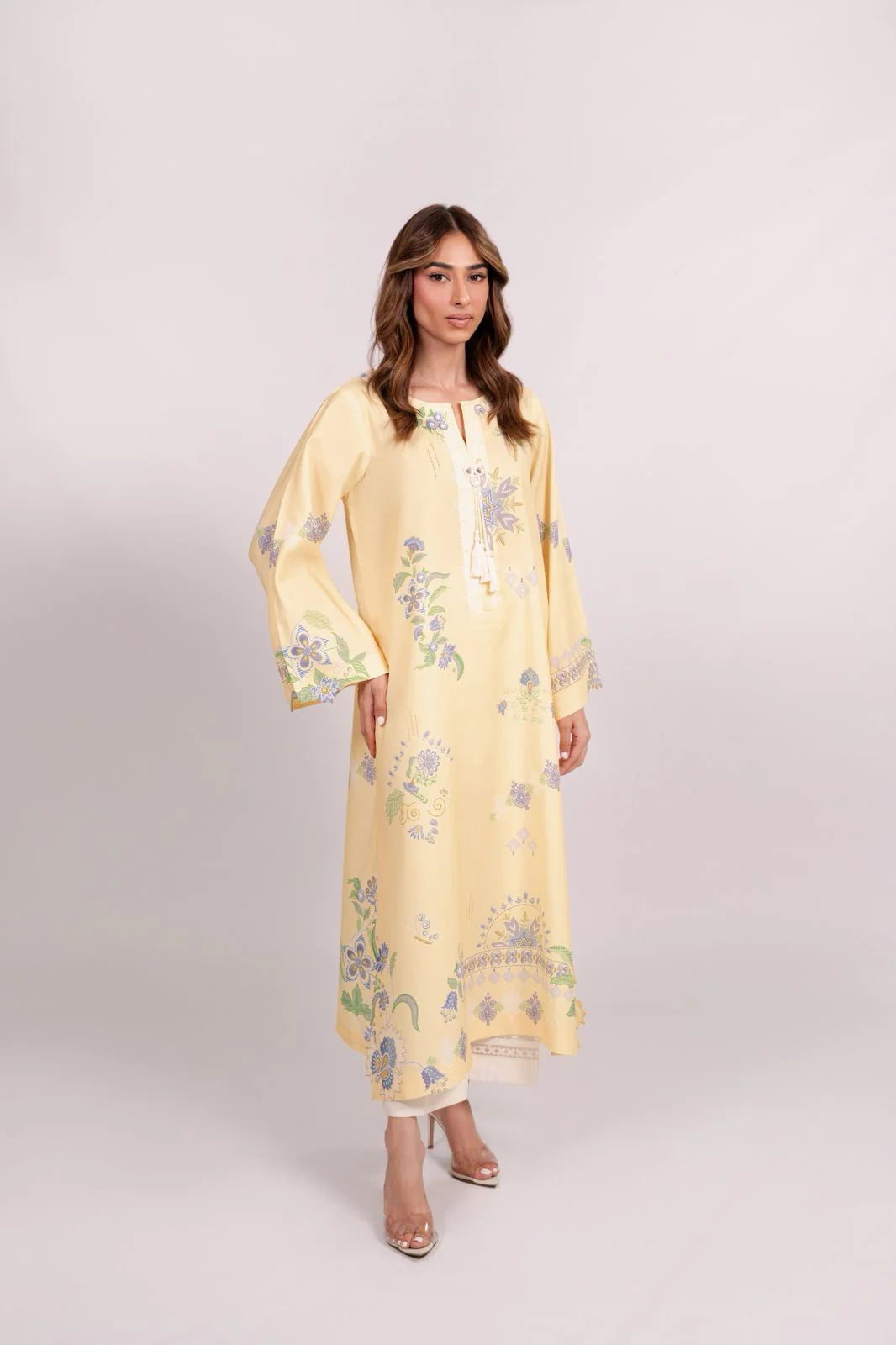 Afshin B | BARAÉ KHANOM