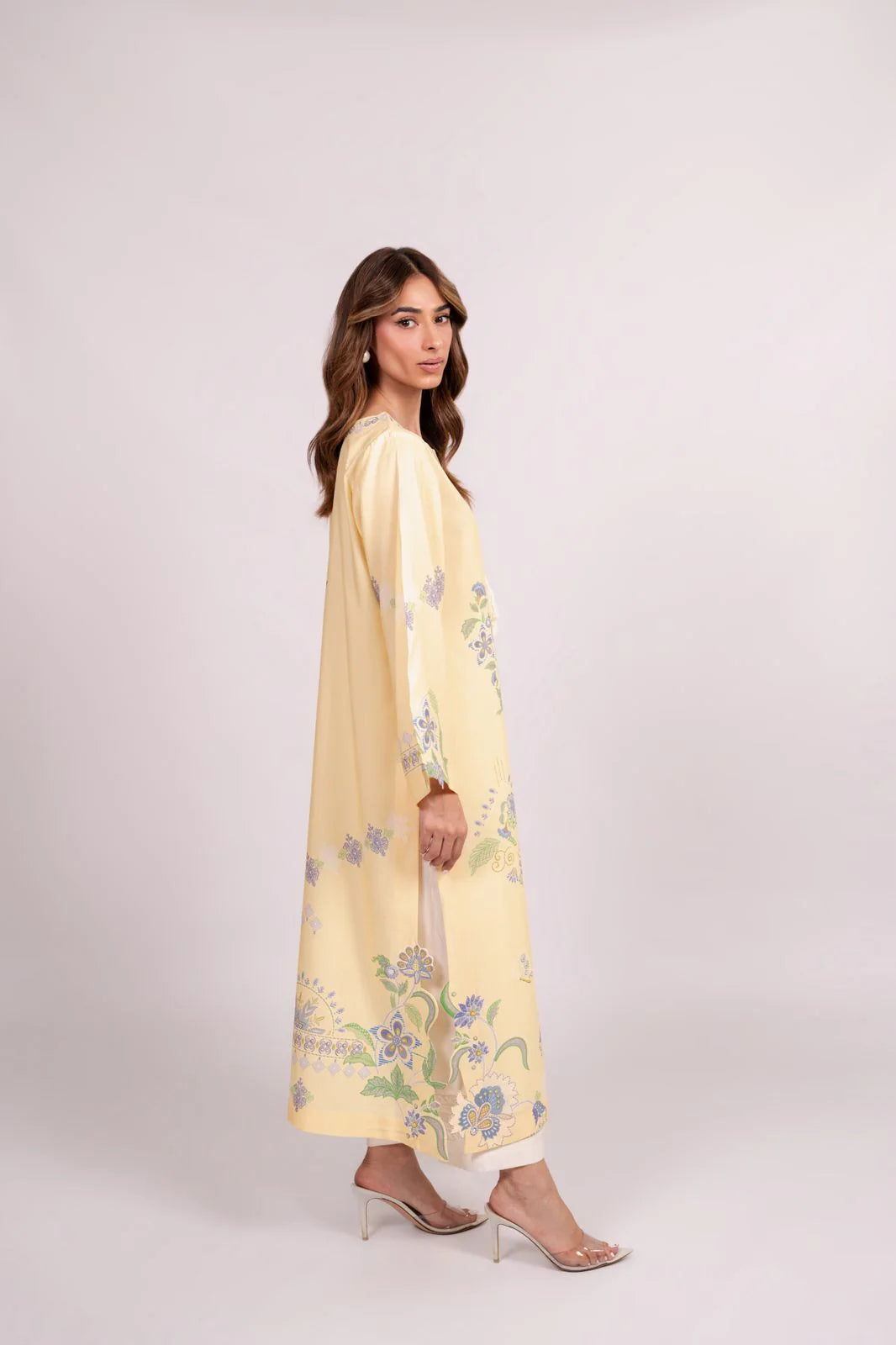 Afshin B | BARAÉ KHANOM