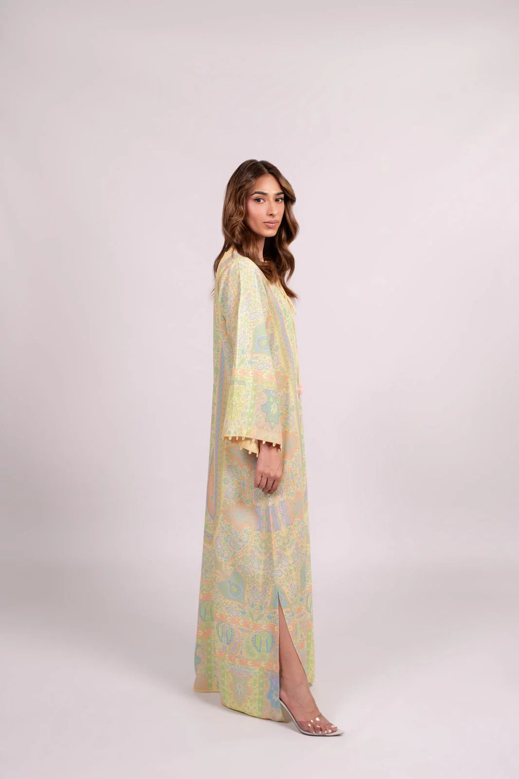 Roya A | BARAÉ KHANOM