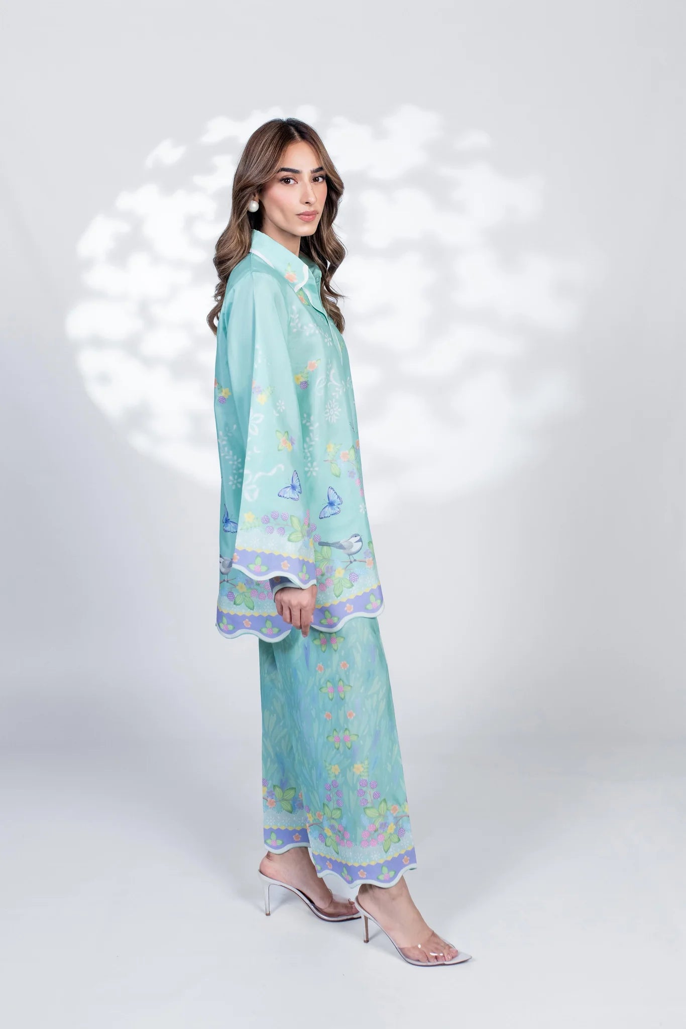 Somi (A) | BARAÉ KHANOM