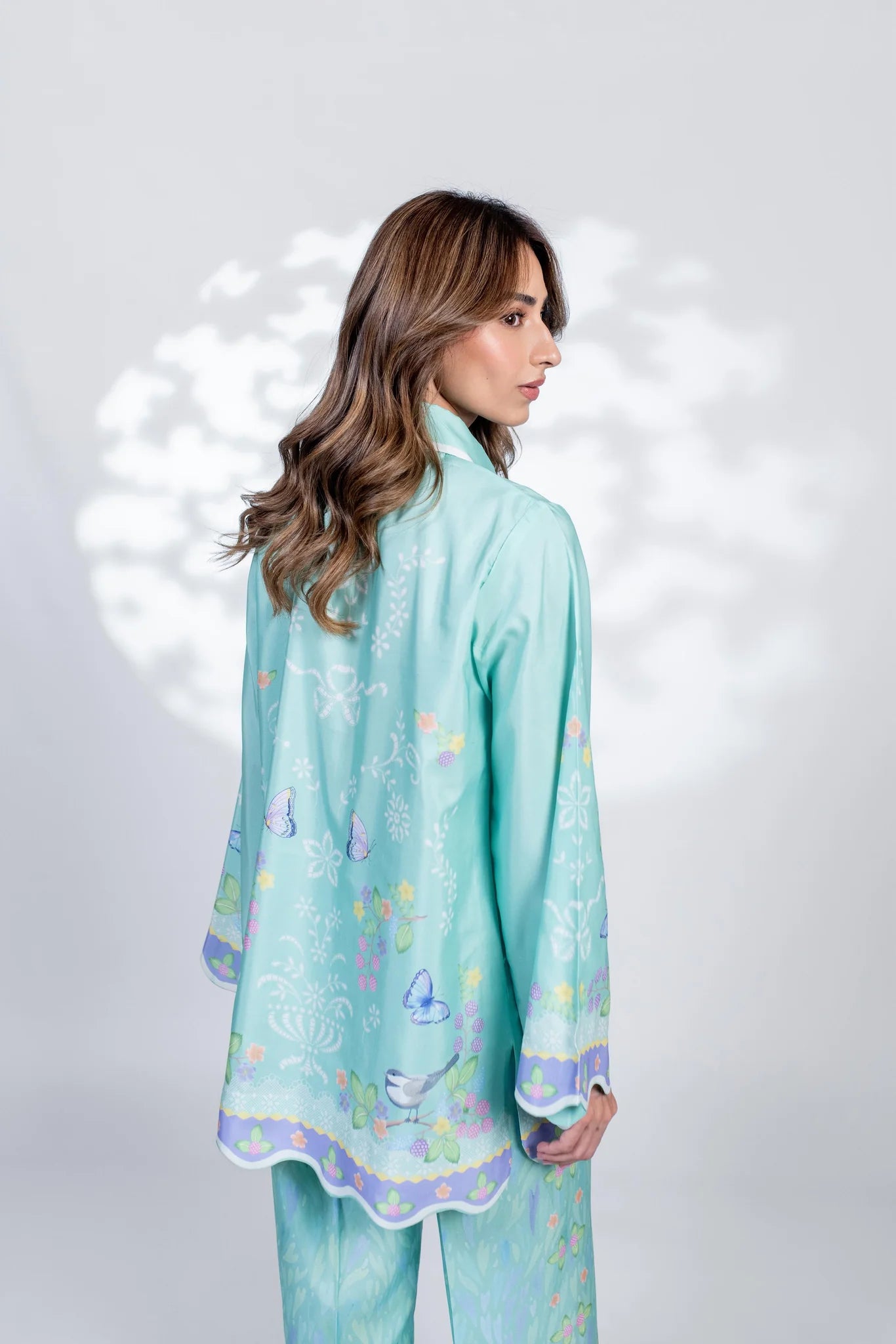 Somi (A) | BARAÉ KHANOM