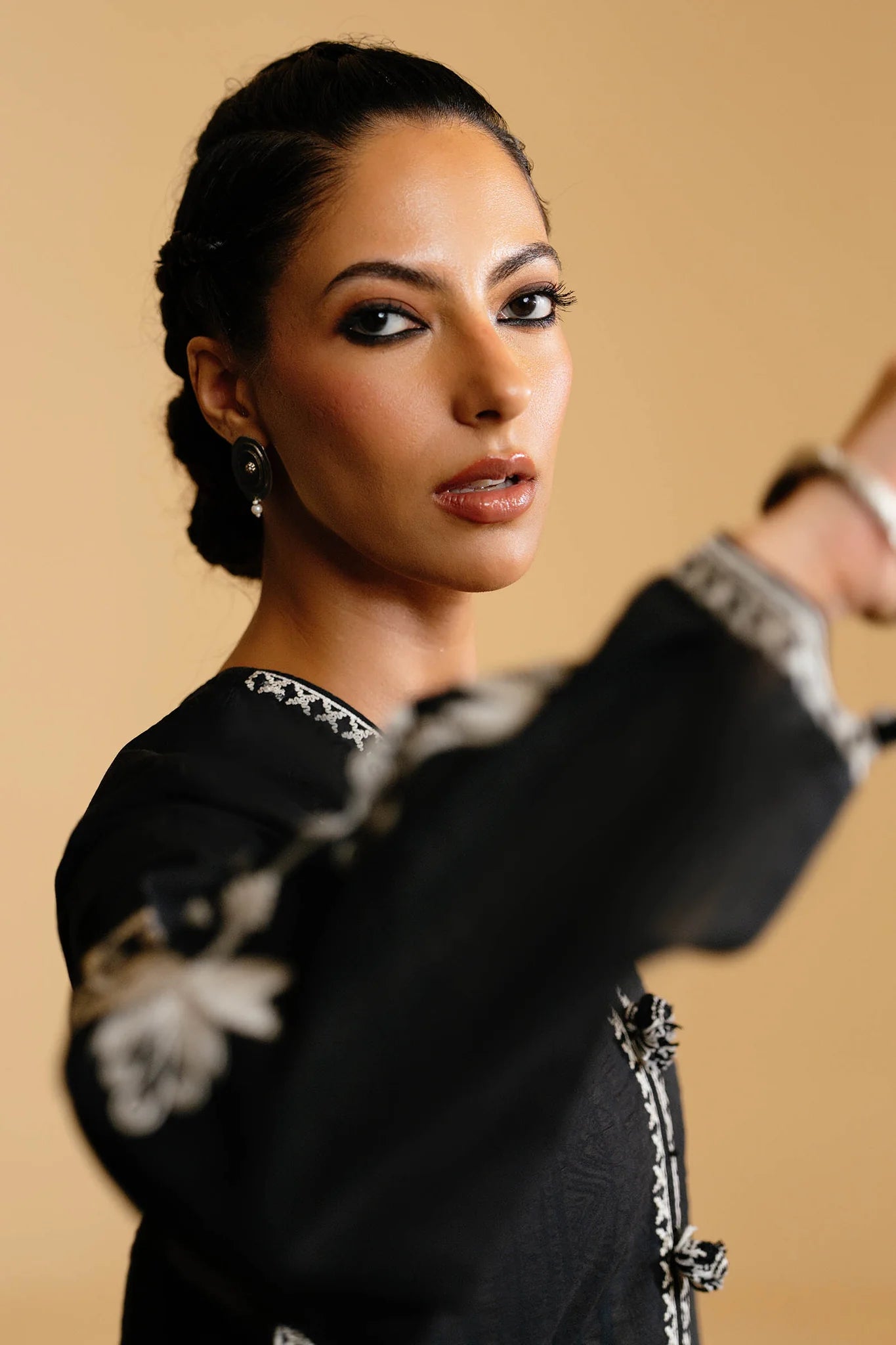 MEHER | ELAN
