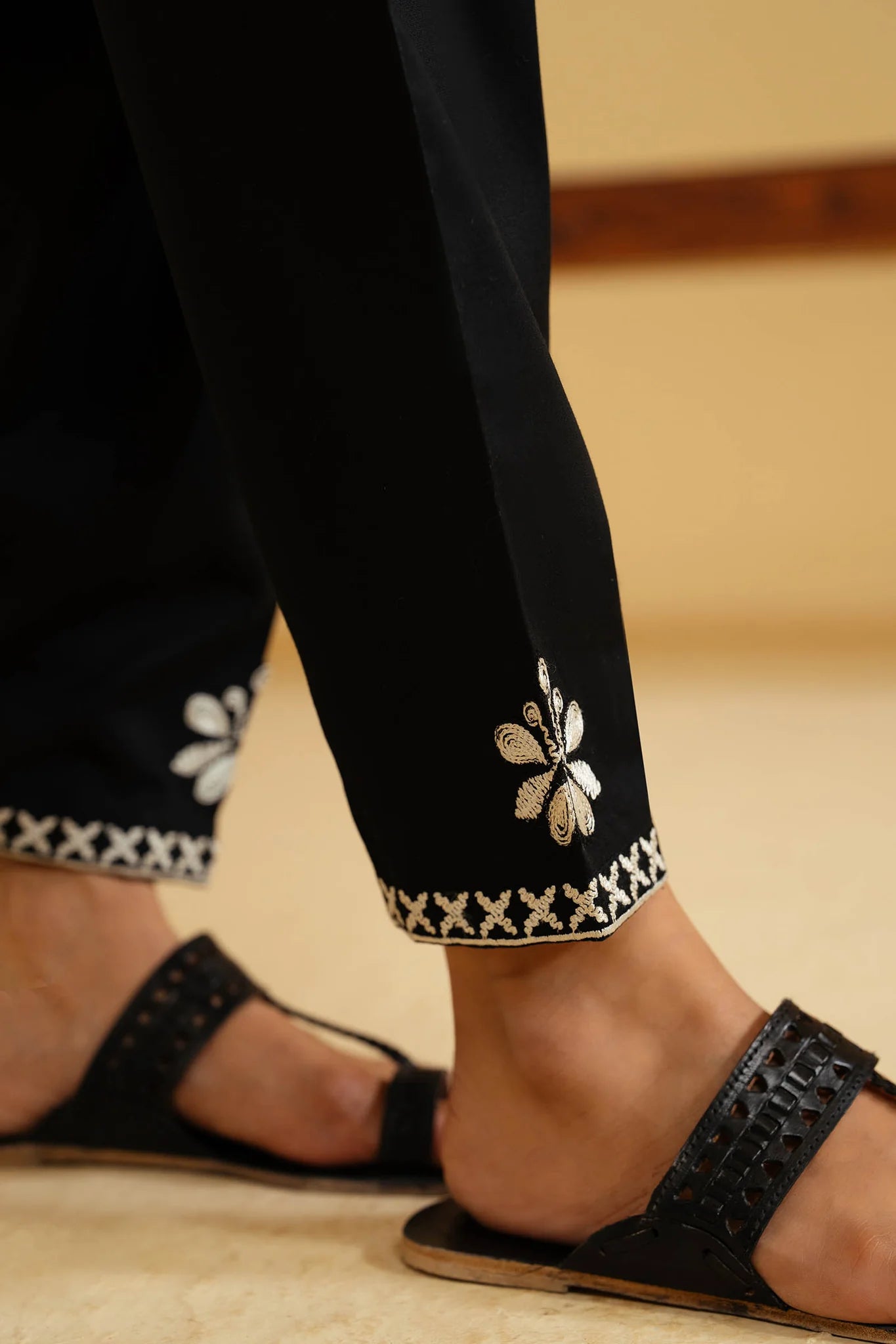MEHER | ELAN