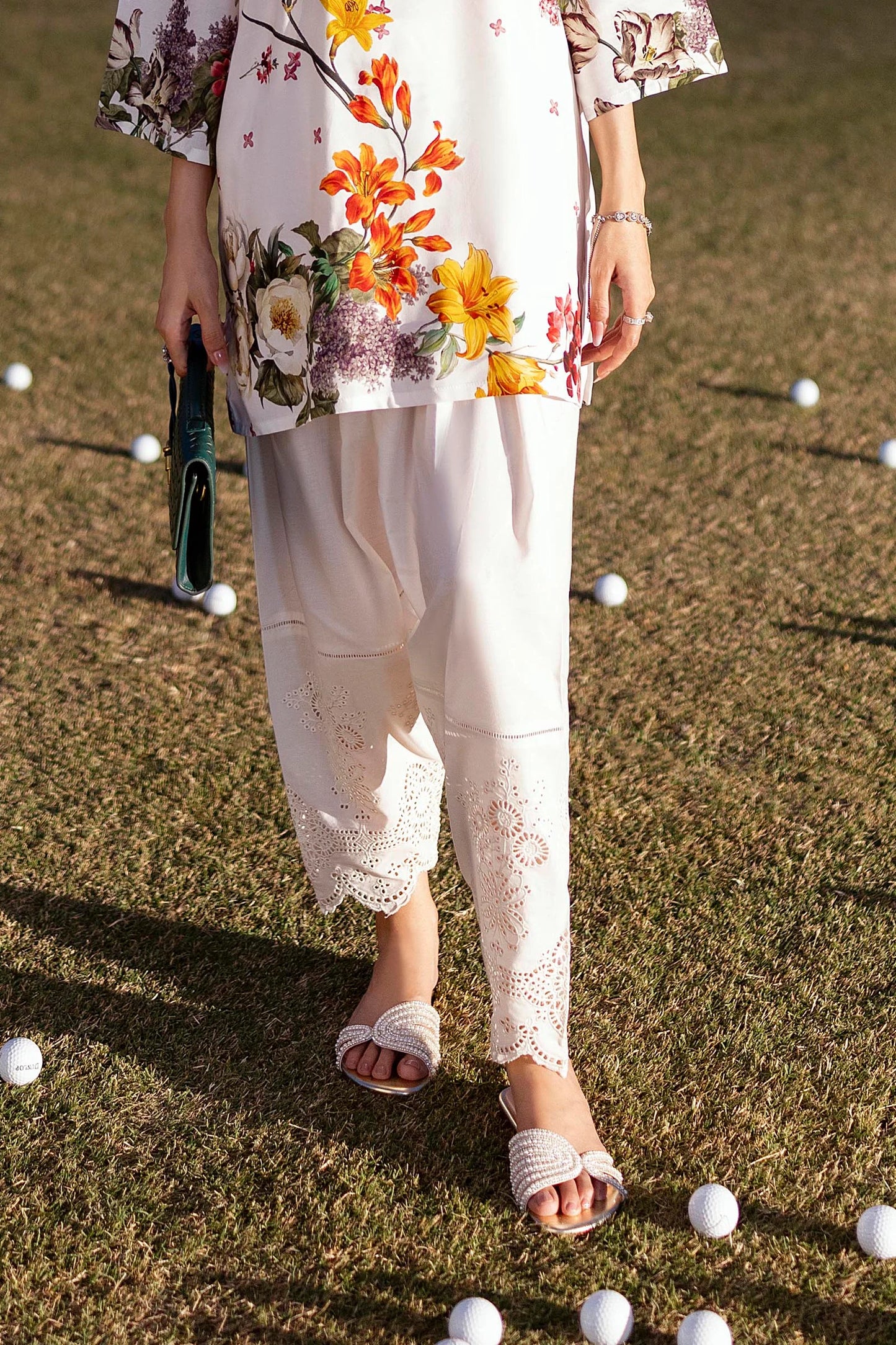 STITCHED LAWN EMBROIDERED SKINNY SHALWAR | Sana Safinaz