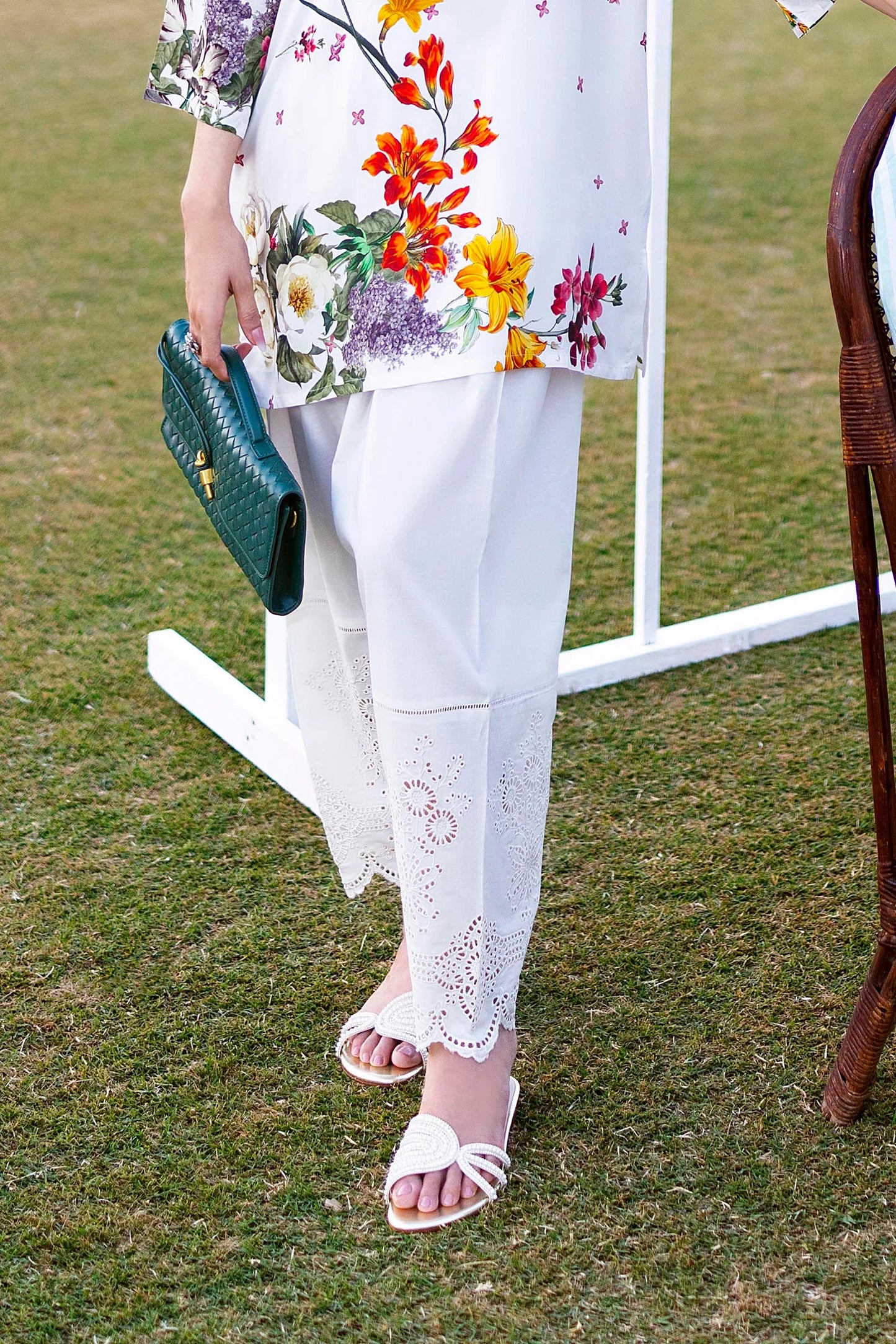 STITCHED LAWN EMBROIDERED SKINNY SHALWAR | Sana Safinaz