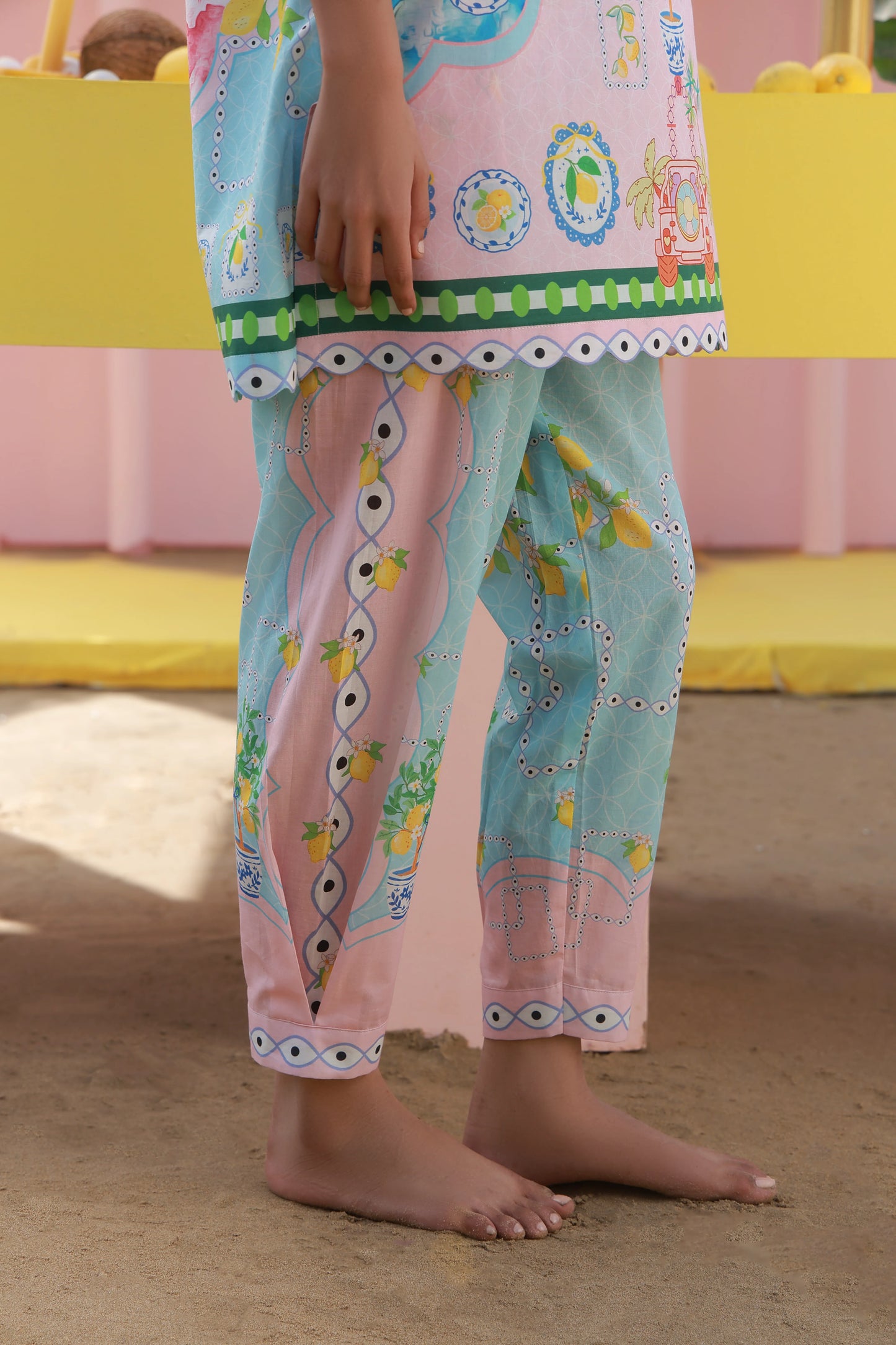 PINK WONDERLAND | LAWN PRET RAMADAN '26 | Studio Mehr