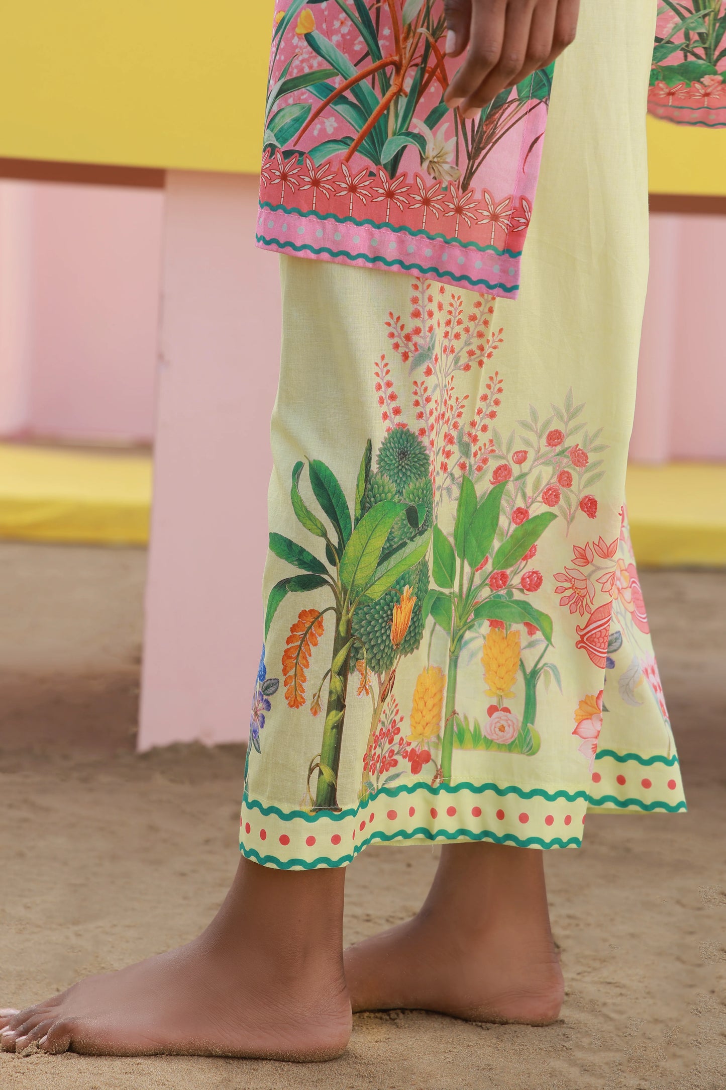 TROPICAL BLUSH | LAWN PRET RAMADAN '26 | Studio Mehr