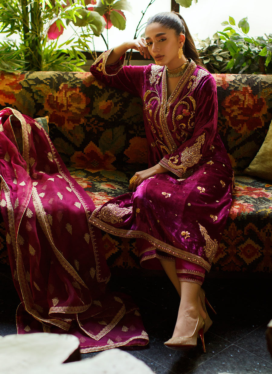 Miyera Berry Shirt And Dupatta | Velvet | FARAH TALIB AZIZ
