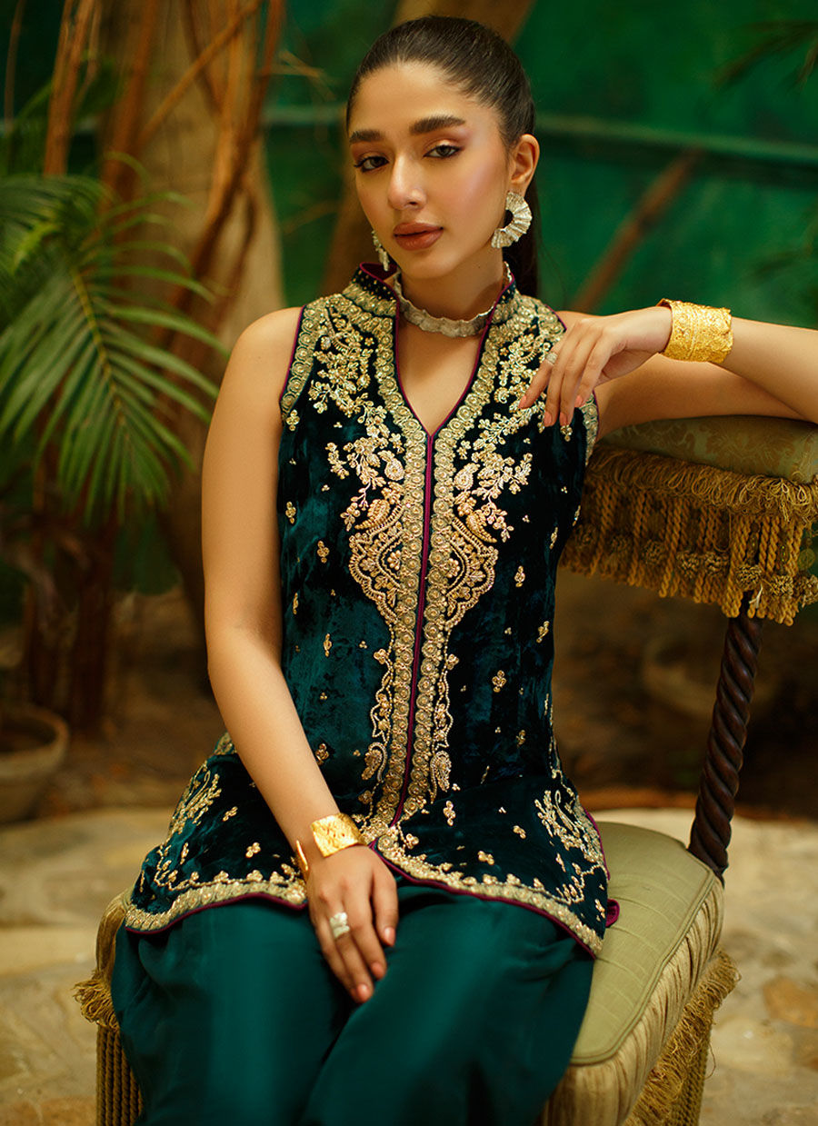Nareman Emerald Shirt | Velvet | FARAH TALIB AZIZ