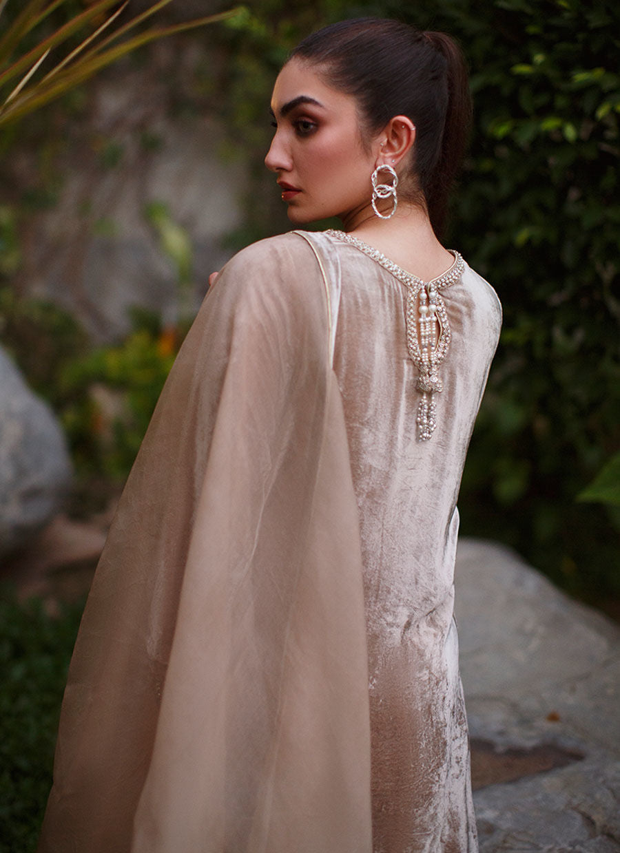 Alara Shirt and Dupatta | Velvet | FARAH TALIB AZIZ