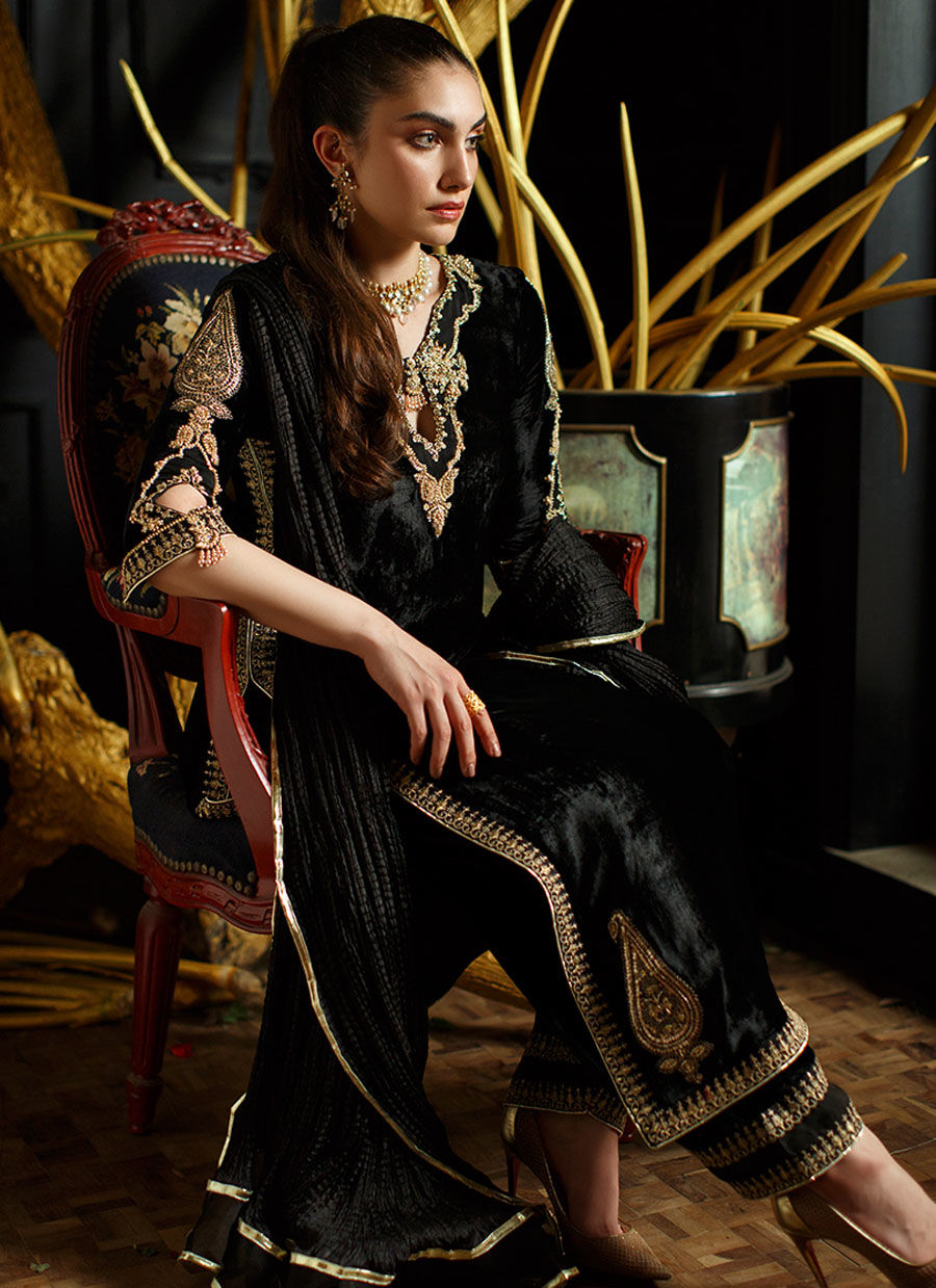 Aylin Shirt And Dupatta | Velvet | FARAH TALIB AZIZ