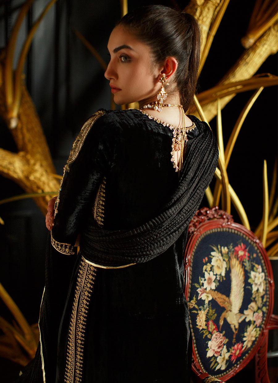 Aylin Shirt And Dupatta | Velvet | FARAH TALIB AZIZ