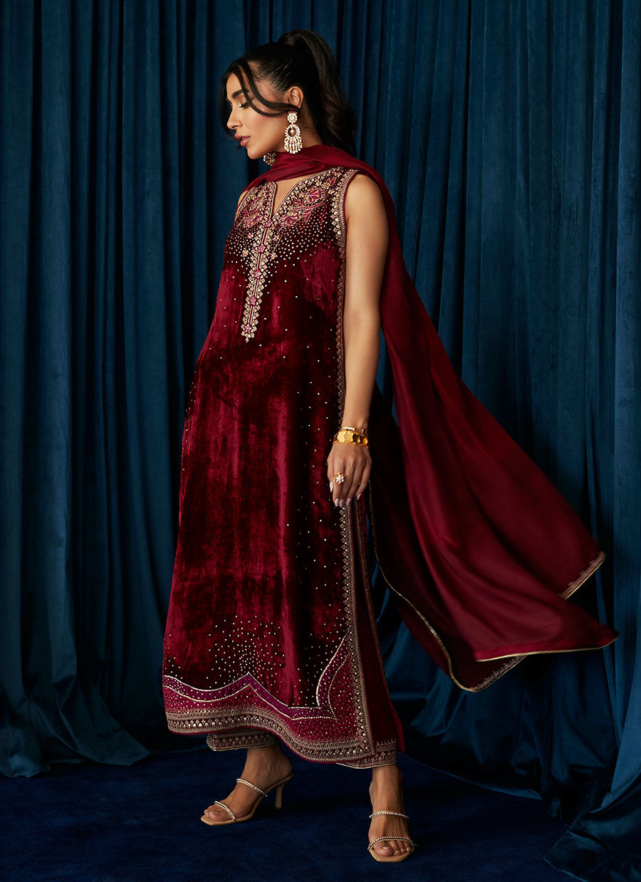 Rita Scarlett Shirt And Dupatta | Velvet | FARAH TALIB AZIZ