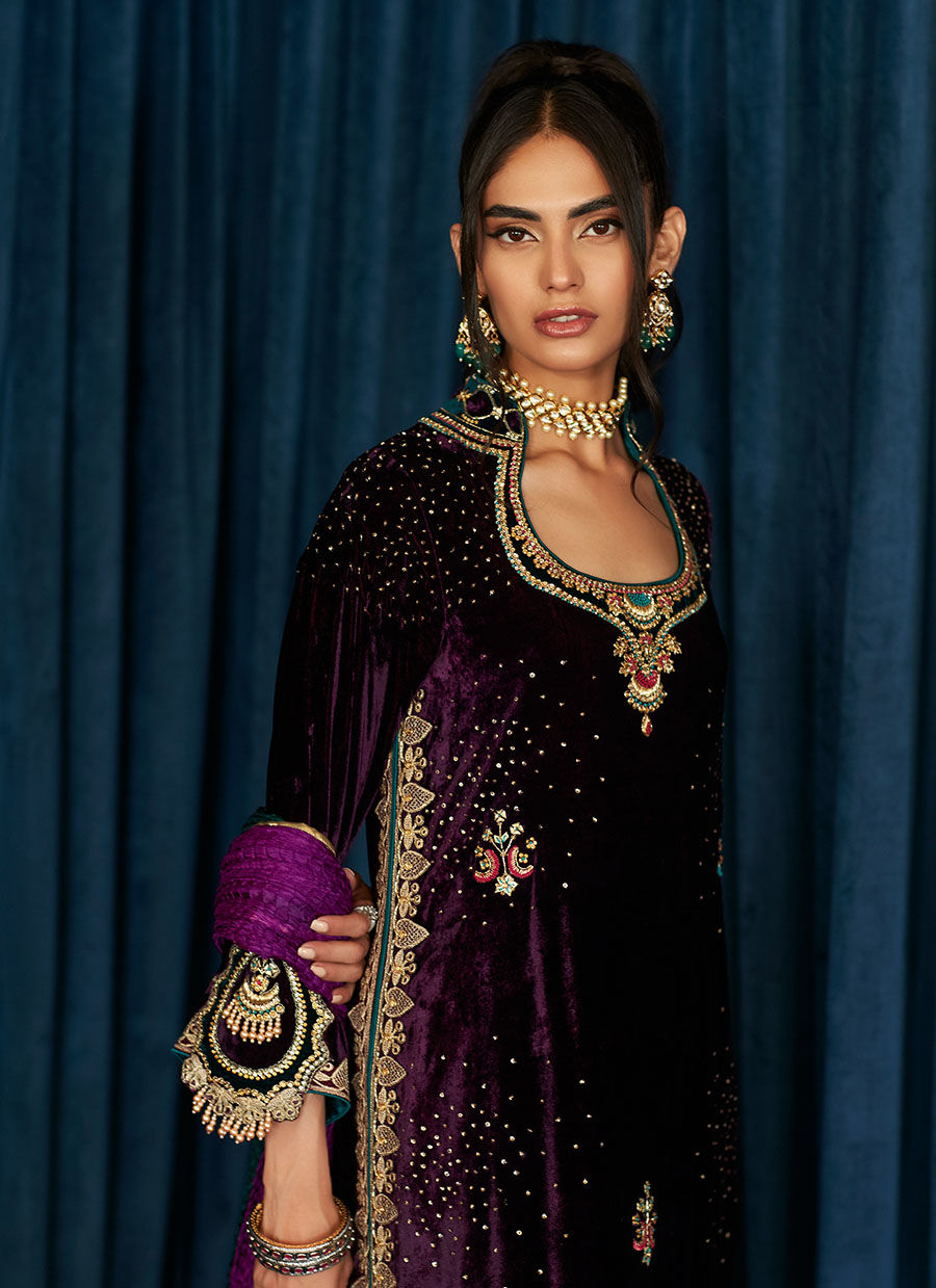 Bette Shirt And Dupatta | Velvet | FARAH TALIB AZIZ