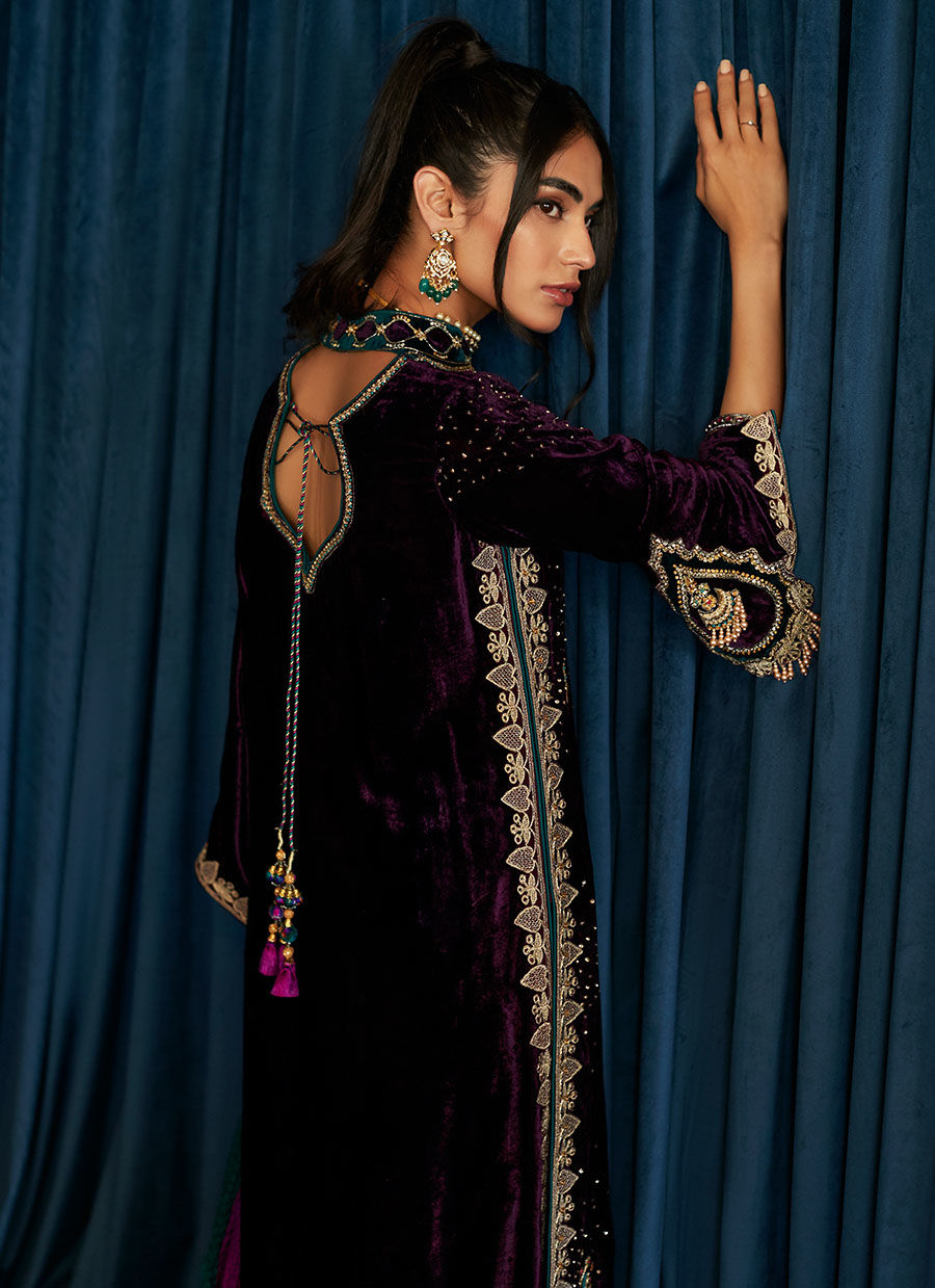 Bette Shirt And Dupatta | Velvet | FARAH TALIB AZIZ