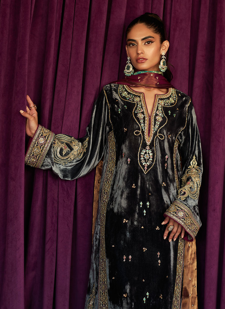 Salma Silver Shirt And Dupatta | Velvet | FARAH TALIB AZIZ