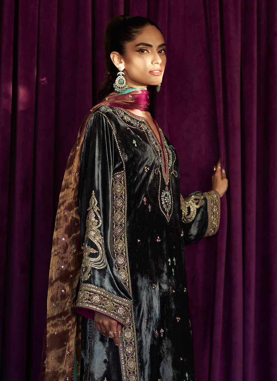 Salma Silver Shirt And Dupatta | Velvet | FARAH TALIB AZIZ