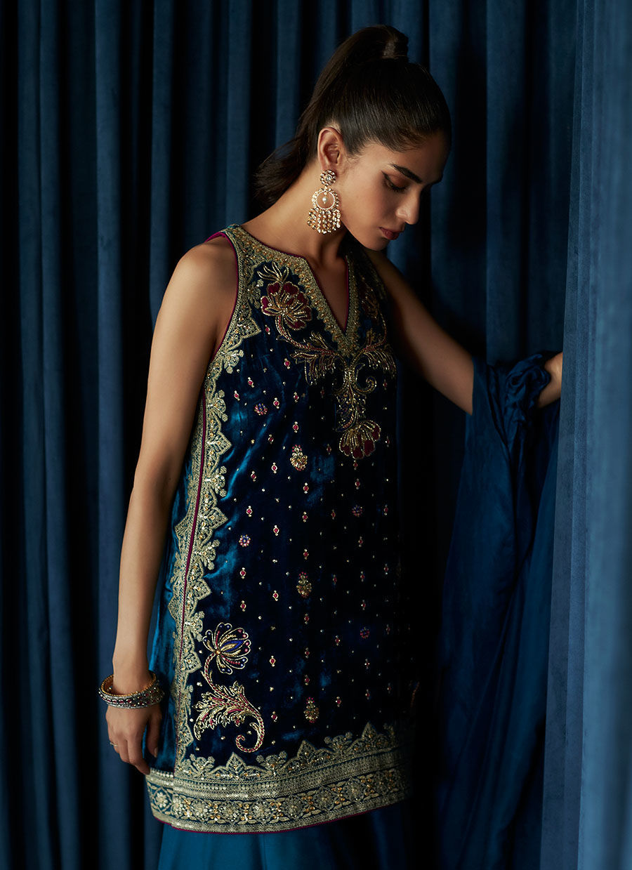 Shirley Shirt And Dupatta | Velvet | FARAH TALIB AZIZ