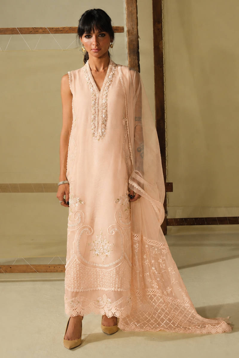 SUN-KISSED IN PINK | DHOOP | FARIDA HASAN