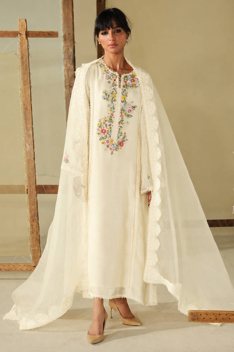 PEACH BLOSSOM IN WHITE | DHOOP | FARIDA HASAN