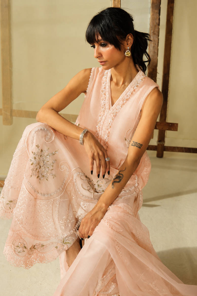 SUN-KISSED IN PINK | DHOOP | FARIDA HASAN