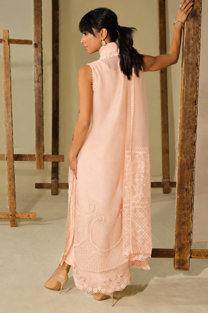 SUN-KISSED IN PINK | DHOOP | FARIDA HASAN