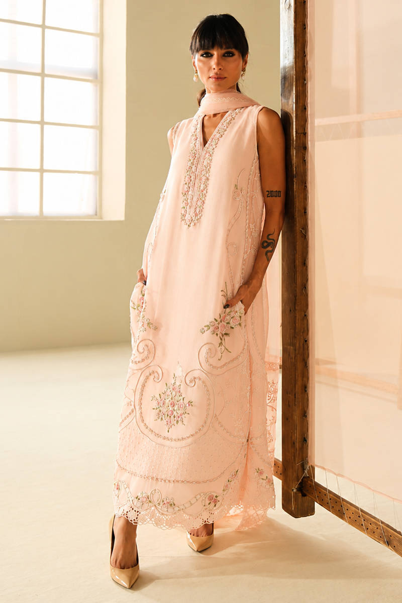 SUN-KISSED IN PINK | DHOOP | FARIDA HASAN