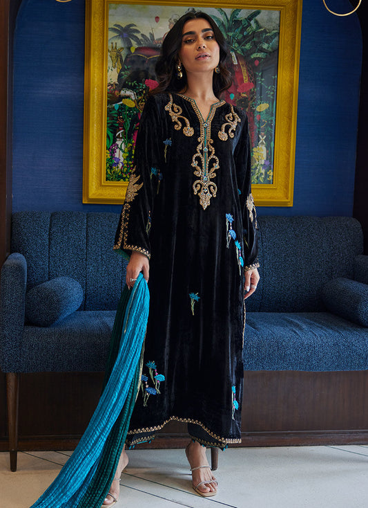 Vania Shirt And Dupatta | Velvet | FARAH TALIB AZIZ