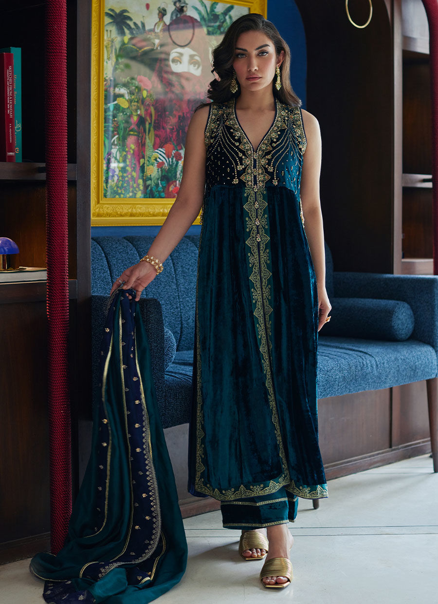 Sahla Shirt And Dupatta | Velvet | FARAH TALIB AZIZ