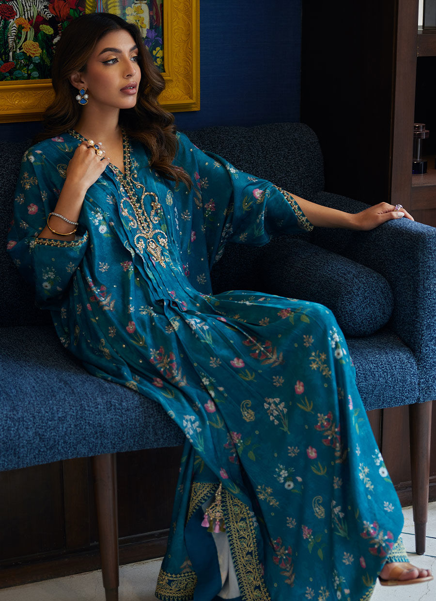 Zuhra Kaftan | Velvet | FARAH TALIB AZIZ