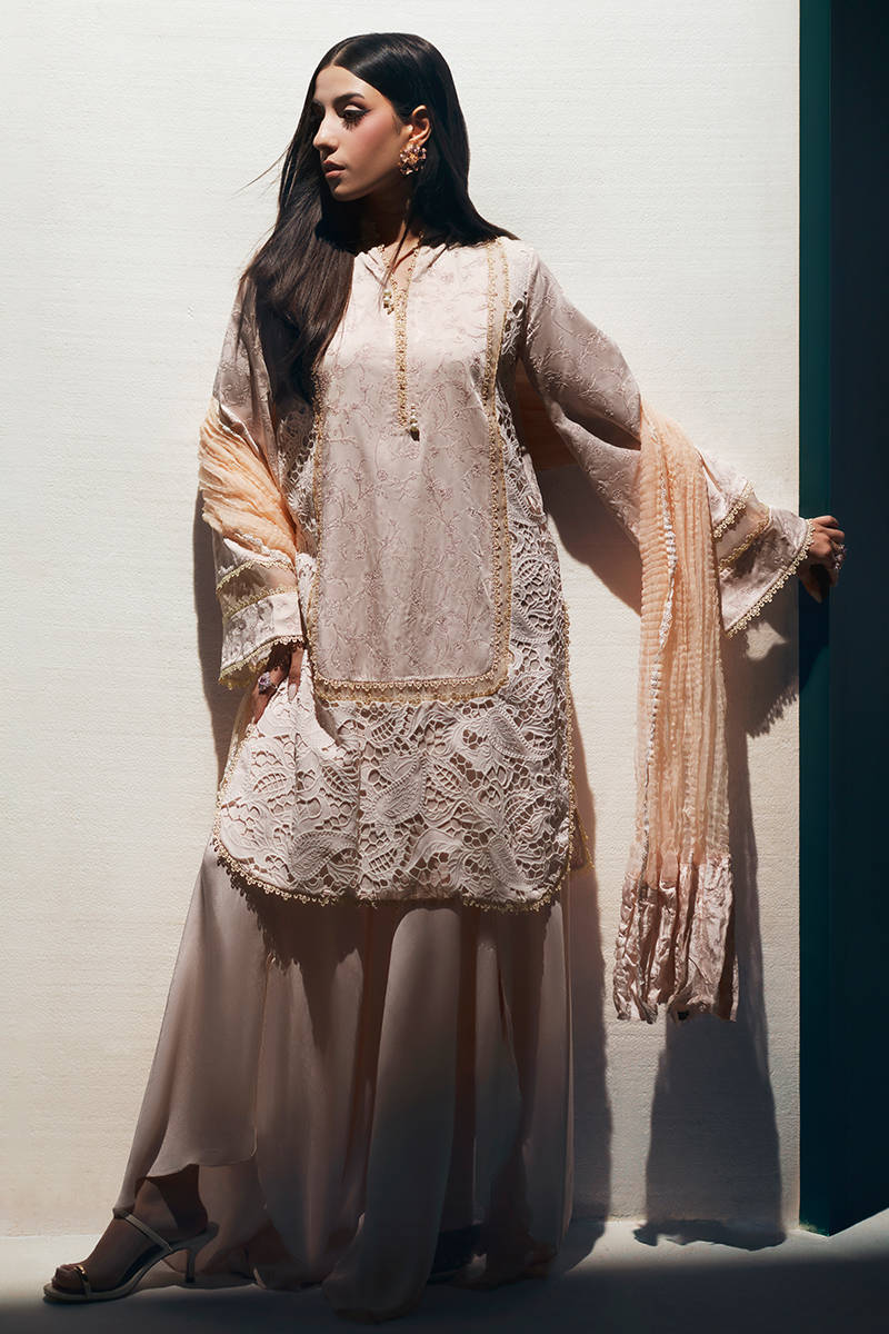 VERY BERRY | Chai Coffee Luxury Pret Vol 6 | Mohsin Naveed Ranjha