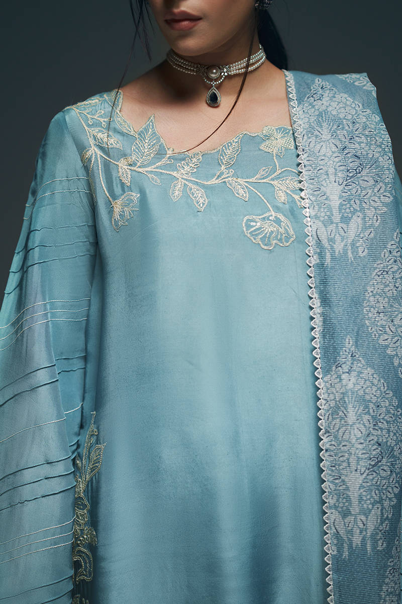 BLUE MOON | Chai Coffee Luxury Pret Vol 6 | Mohsin Naveed Ranjha