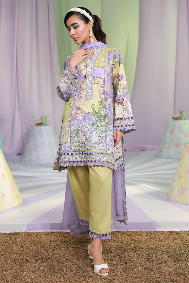Snazzy | Ansab Jahangir