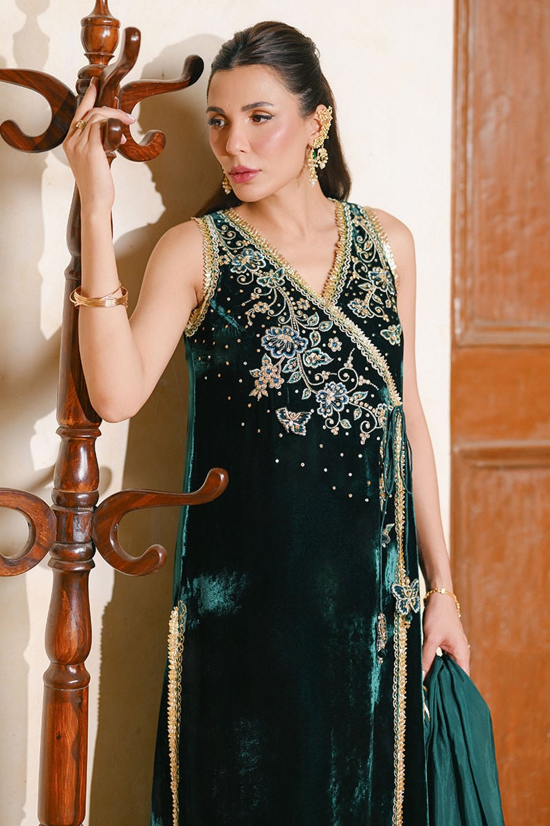 LEHER ANGARKHA AND DUPATTA | QISSA LUXURY VELVETS | ANSAB JAHANGIR