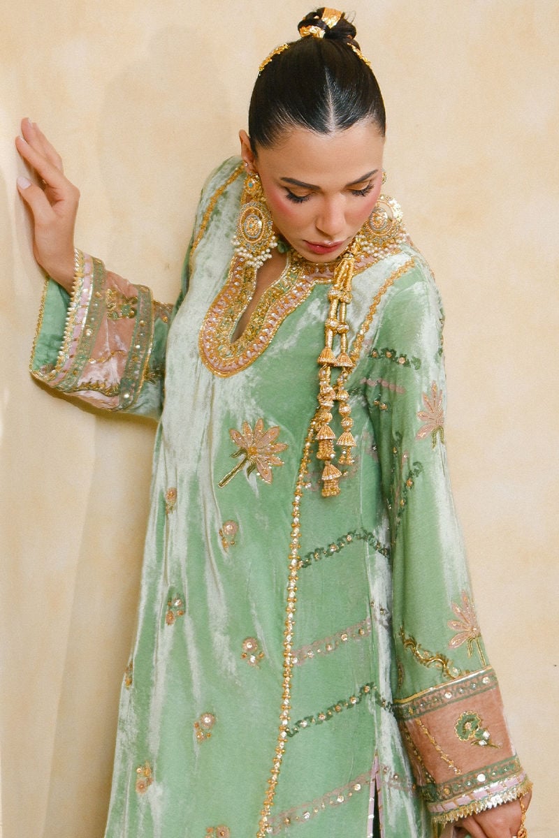 SANA SHIRT AND DUPATTA | QISSA LUXURY VELVETS | ANSAB JAHANGIR