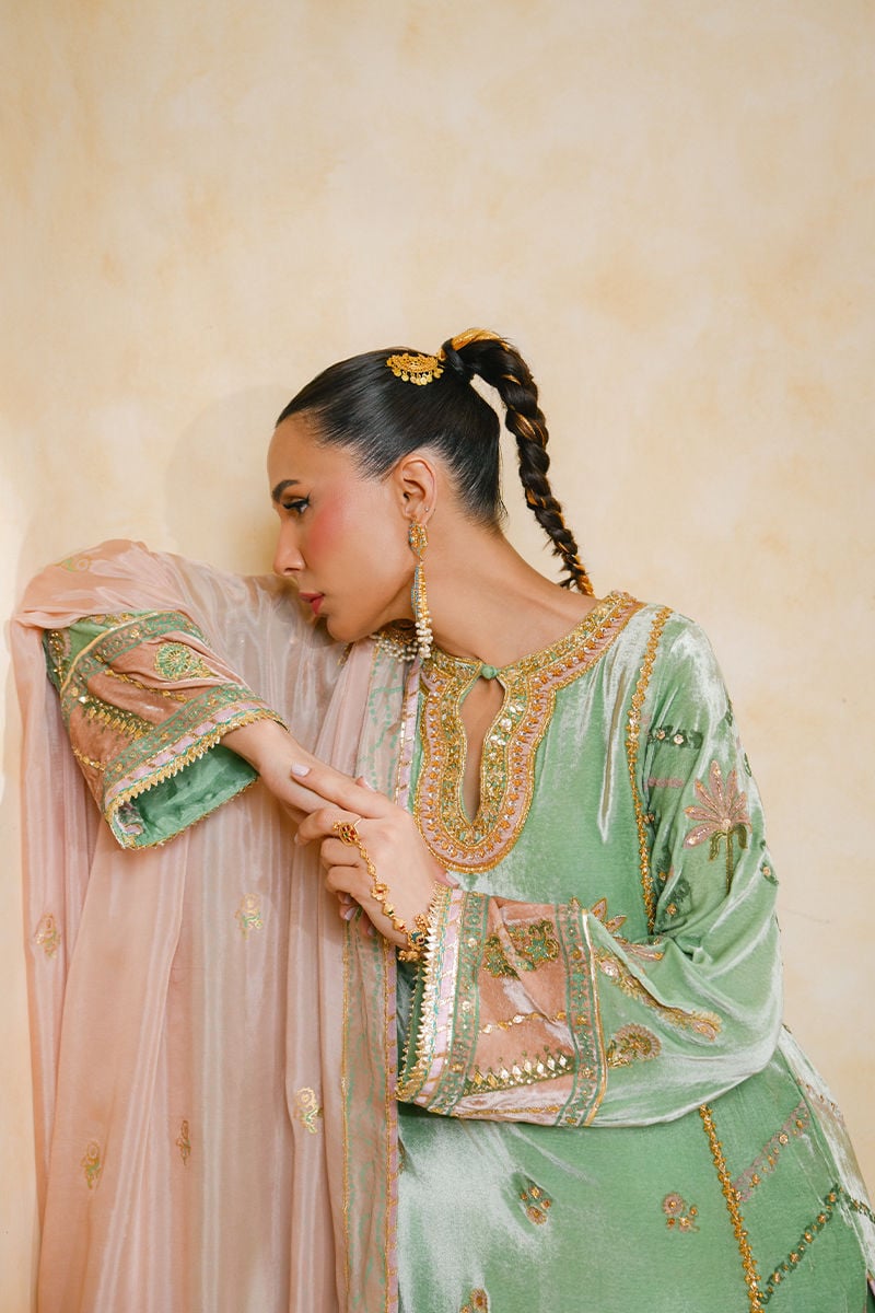 SANA SHIRT AND DUPATTA | QISSA LUXURY VELVETS | ANSAB JAHANGIR