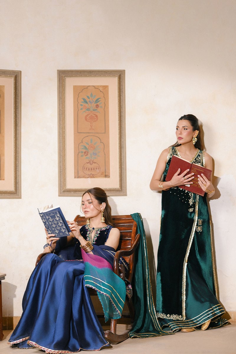 RAAZ ANGARKHA AND DUPATTA | QISSA LUXURY VELVETS | ANSAB JAHANGIR